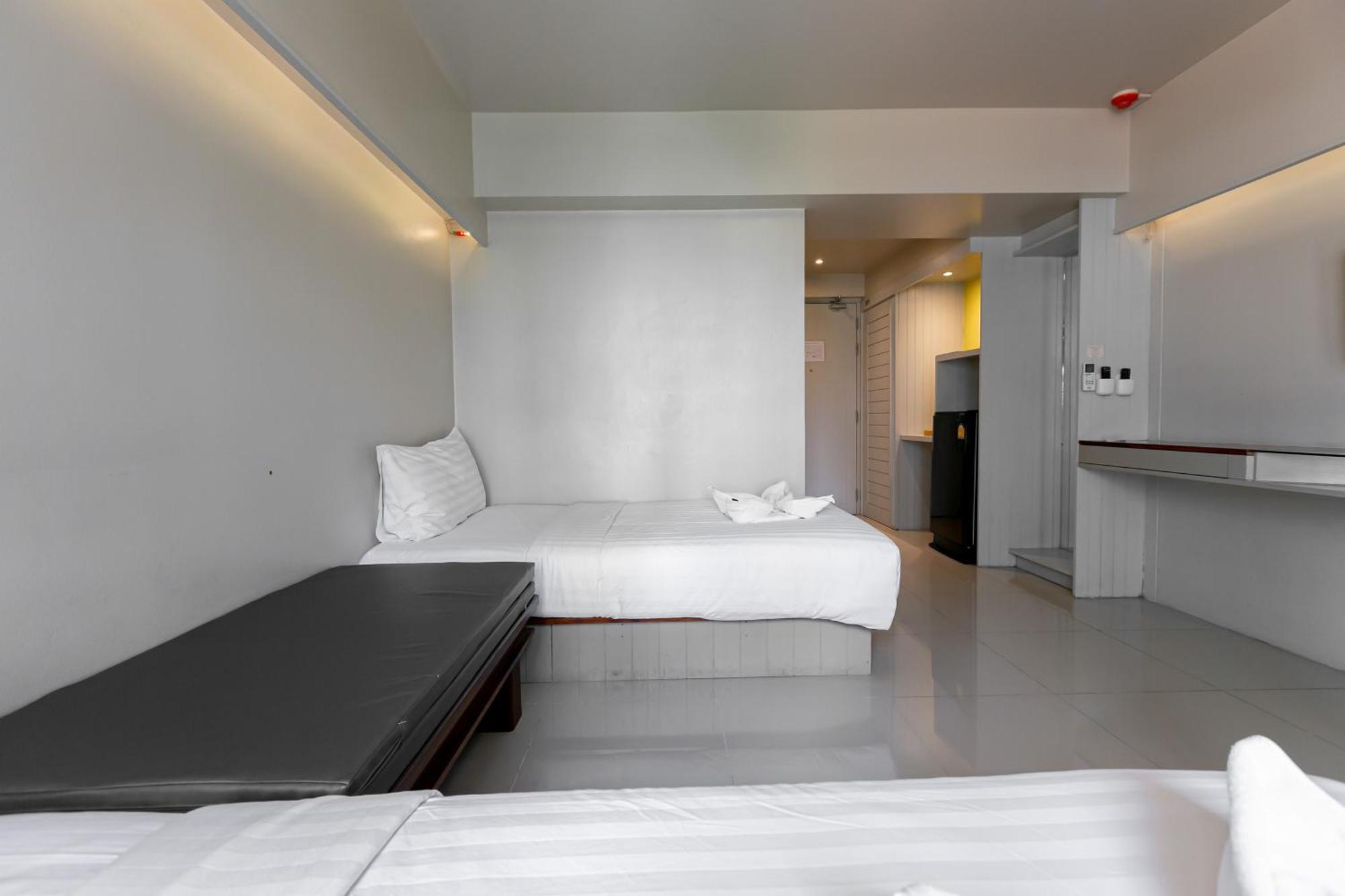 A Room Bangkok Sathorn エクステリア 写真